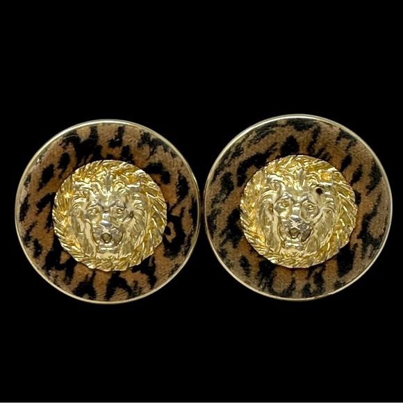 Vintage Gold Tone Dimensional Lion Face Leopard Print Fabric Clip On Earrings - Picture 1 of 6